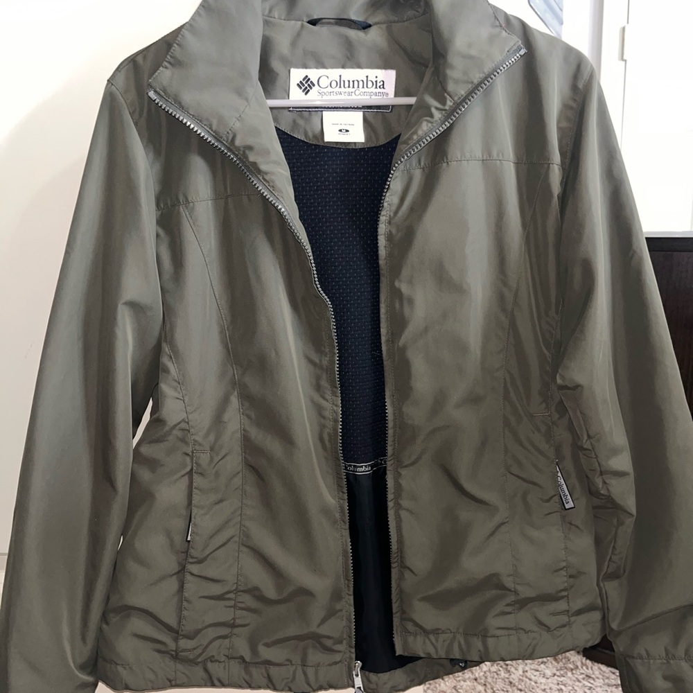 Columbia Green Utility Jacket Lightweight Outdoor Essential